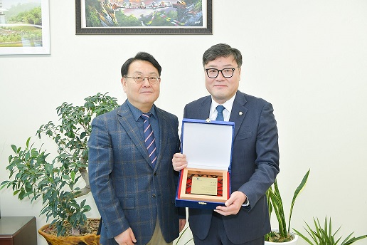 2023년 ‘경기대진테크노파크 기관발전 기여 감사패’ 전달식